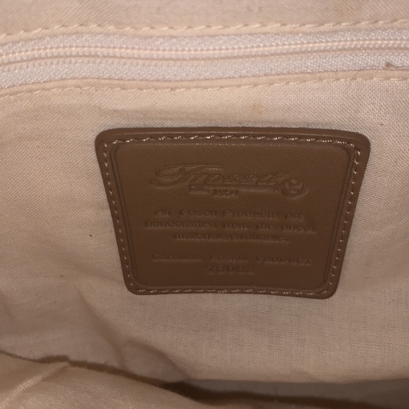 NWOT White Basket weave Fossil purse - Picture 3 of 10